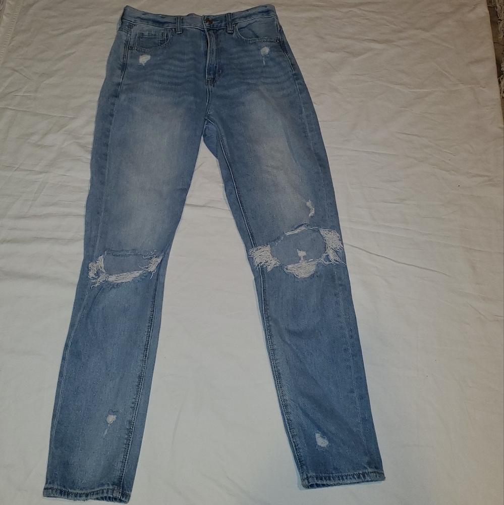 American Eagle Outfitters Light Blue Denim Jeans MOM jeans Distressed
